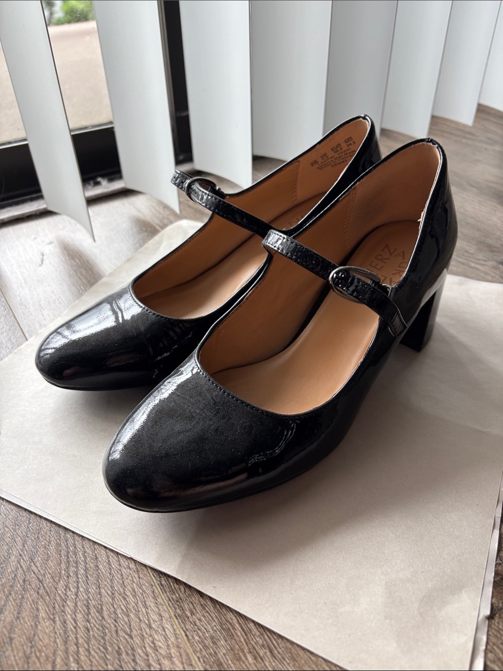 Naturalizer Black Patent Mary Jane Block Heels